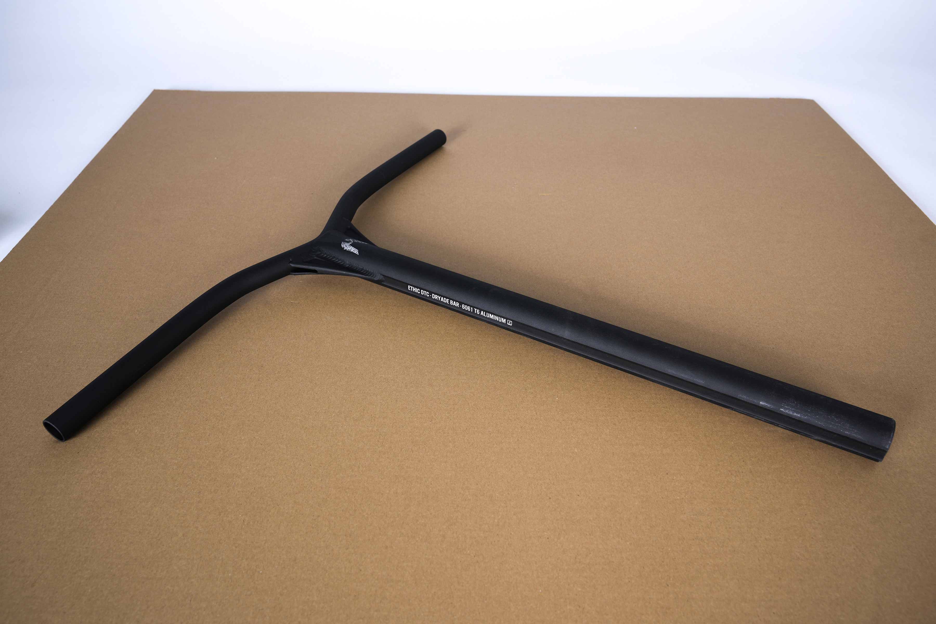 USED Bar Ethic DTC Dryade V1 Black